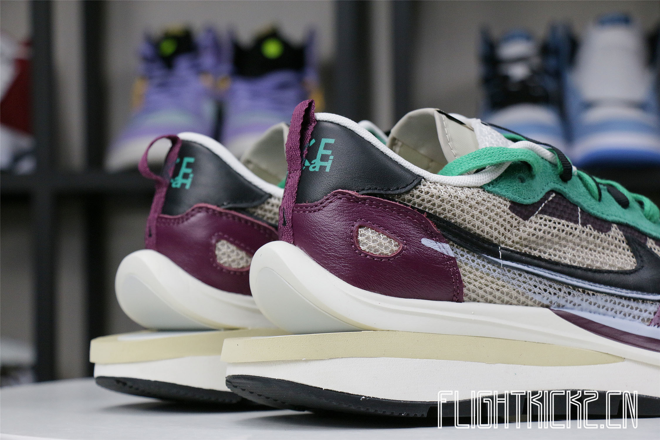 Nike Vaporwaffle sacai Villain Red Neptune Green (LN5 A1)