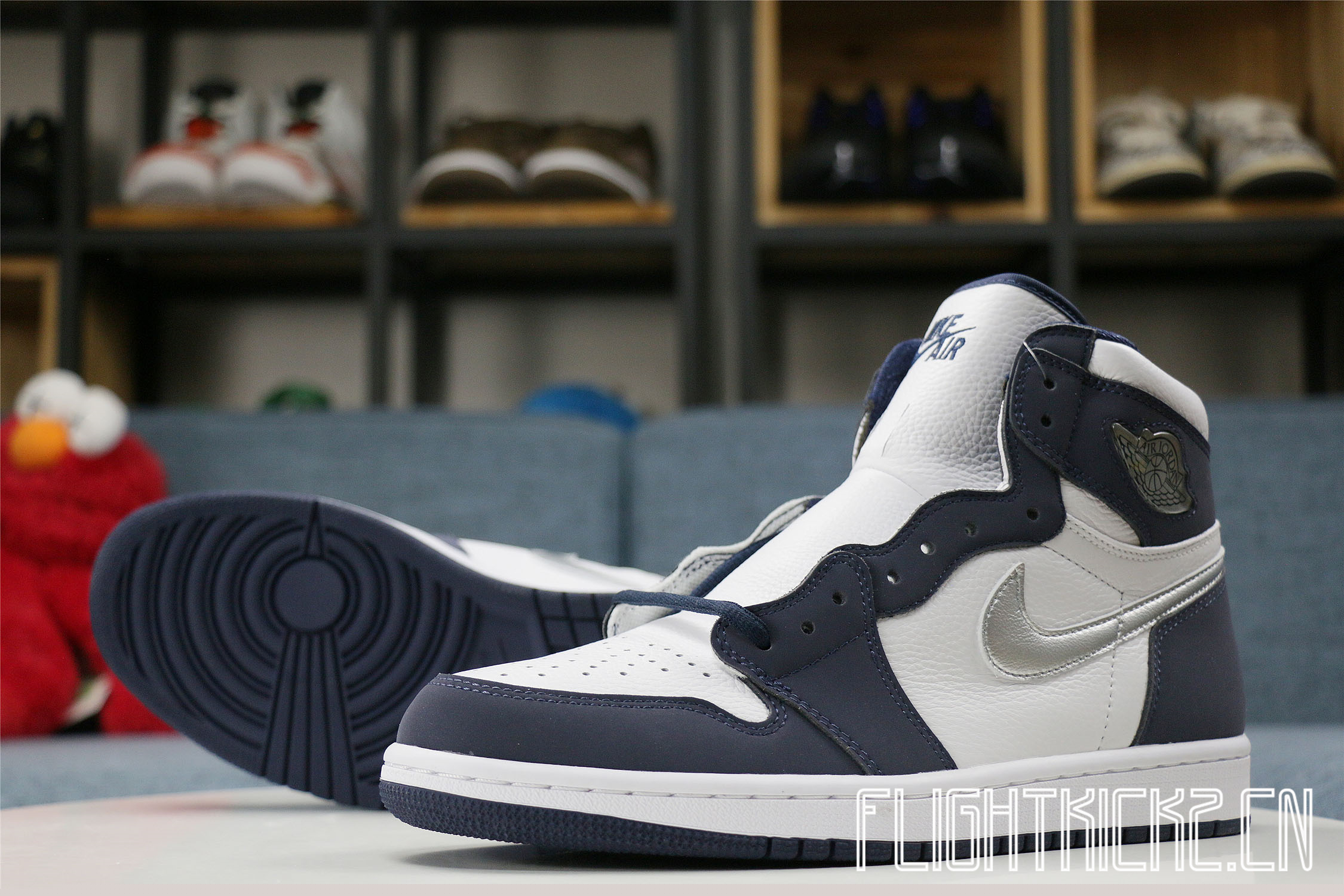 Air Jordan 1 OG Japan Midnight Navy