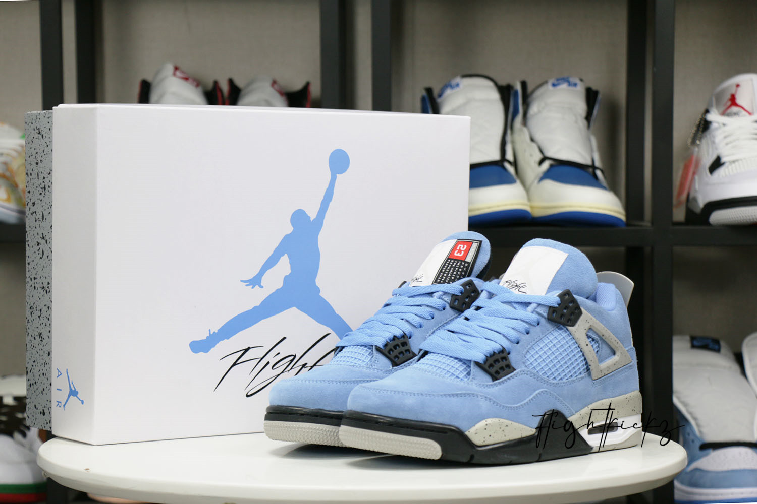 Jordan 4 Retro Universtity Blue 2021( Ln5 A1 )