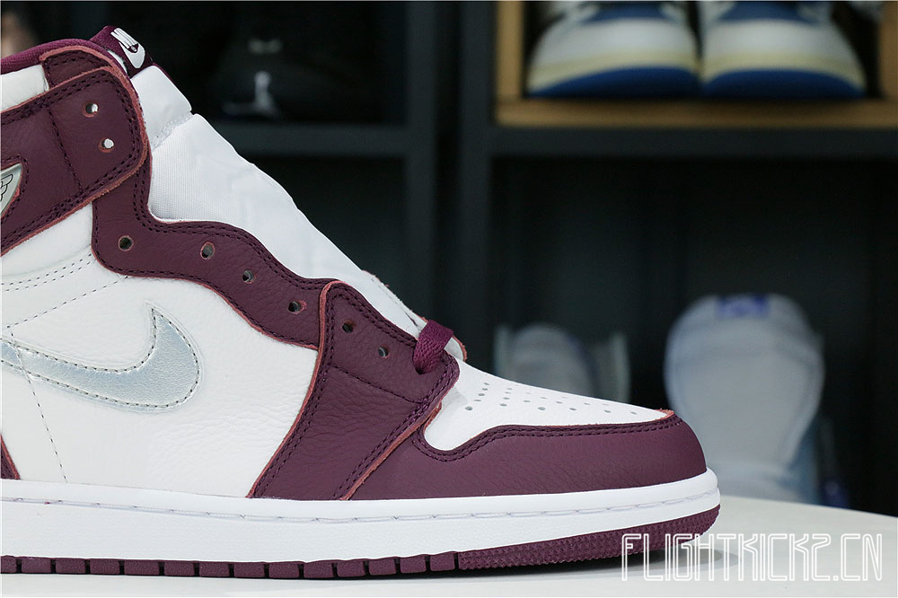 Air Jordan 1 High OG Bordeaux