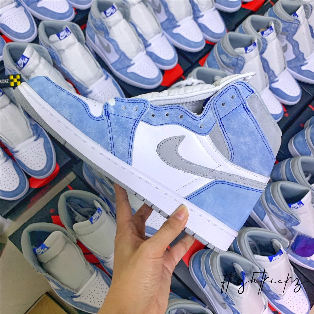 Jordan 1 Retro High OG Hyper Royal 2021(LN5 A1)