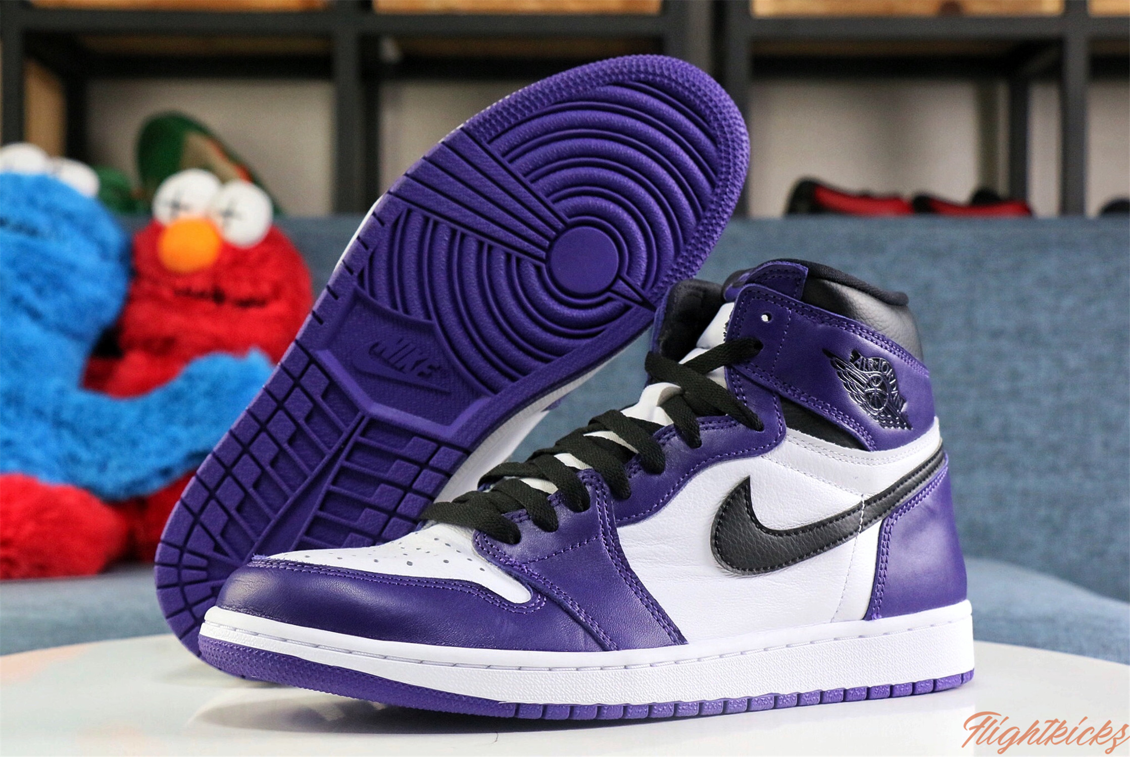 Air Jordan 1 Retro High Court Purple White 2.0 2020