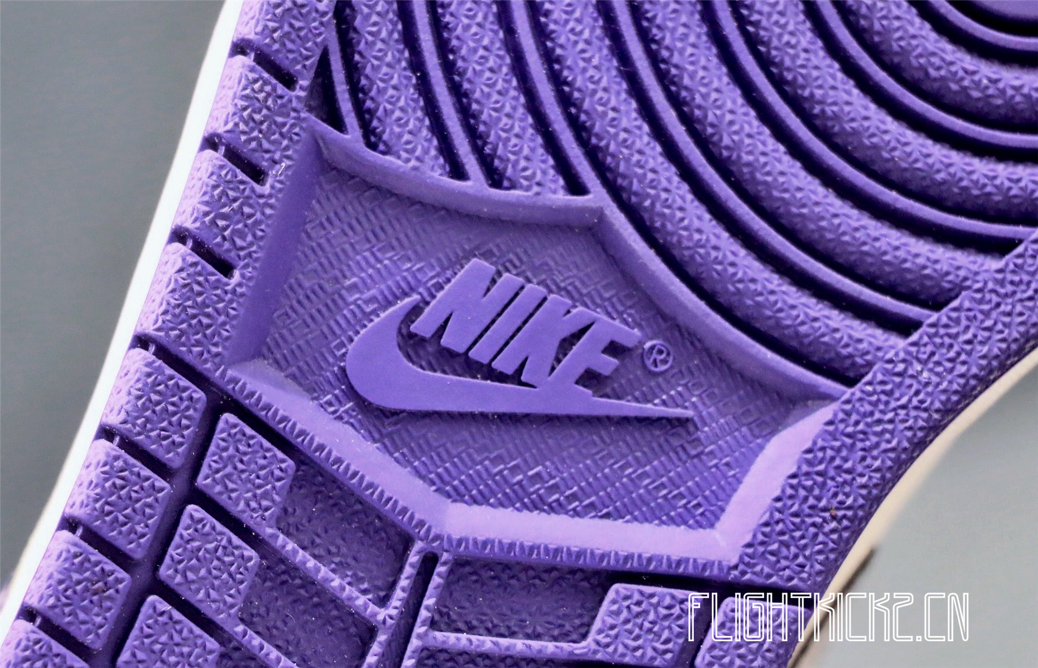 Air Jordan 1 Retro Court Purple 2018