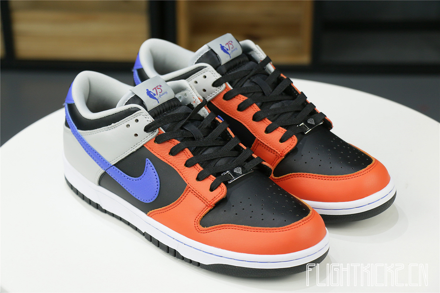 Nike Dunk Low EMB NBA 75th Anniversary Knicks