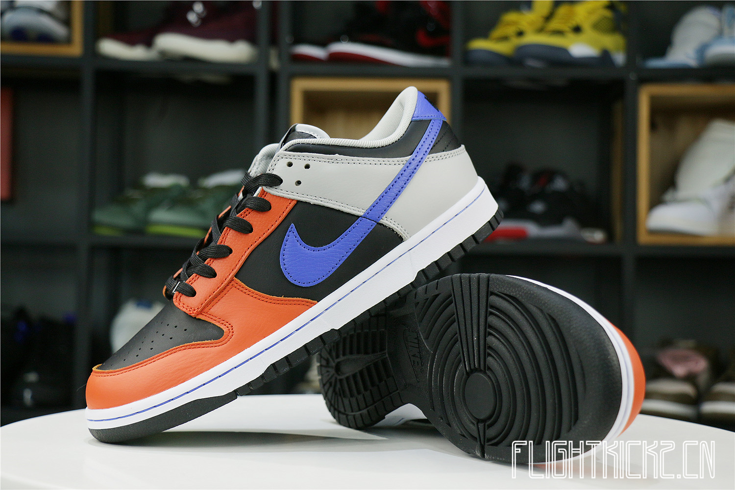 Nike Dunk Low EMB NBA 75th Anniversary Knicks