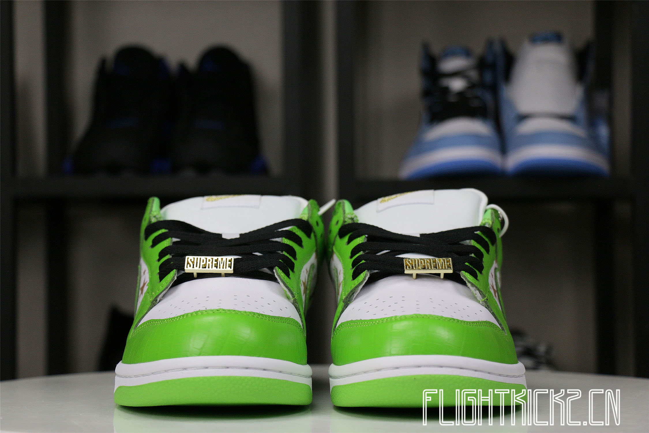 Nike SB Dunk Low Supreme Mean Grean