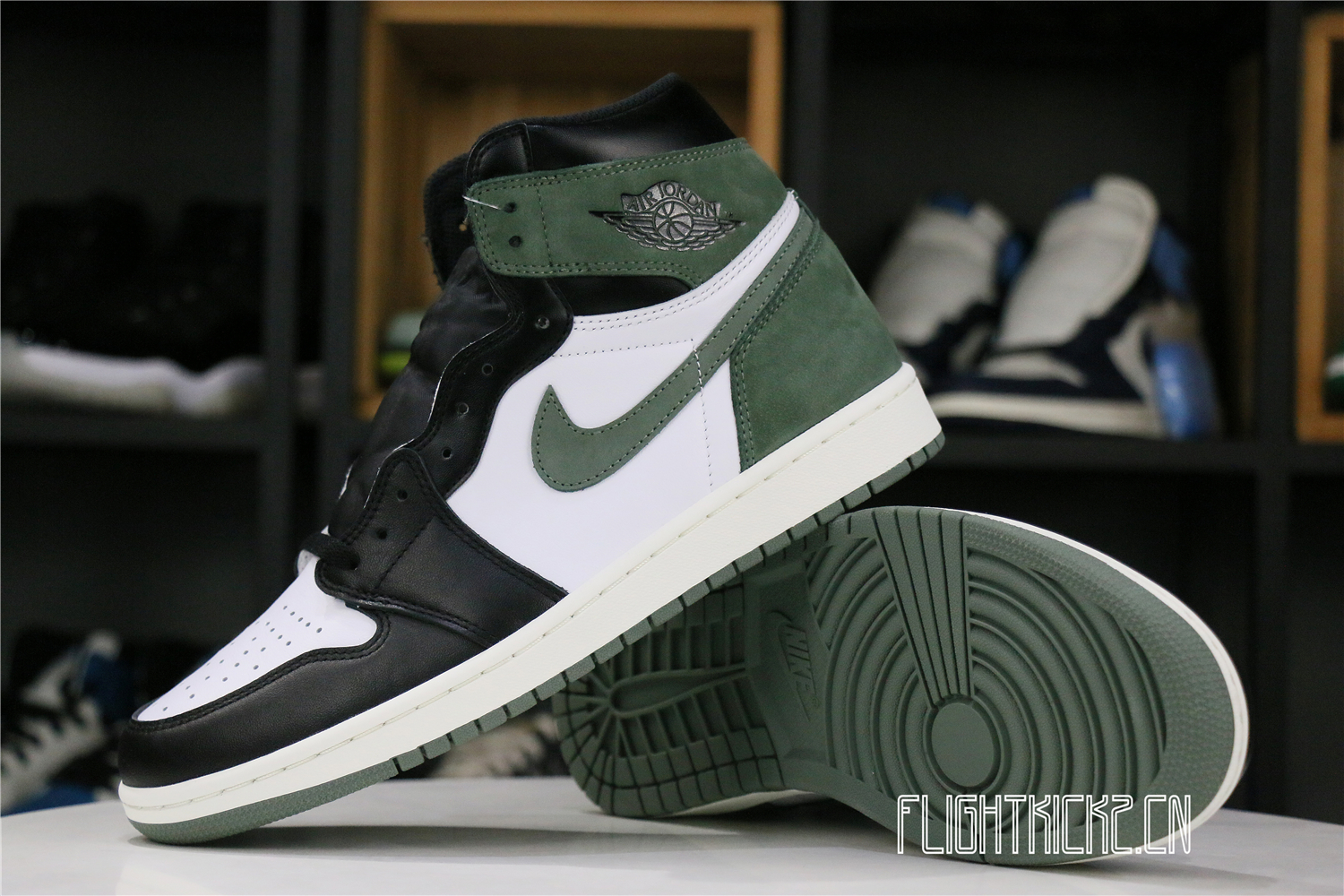 Jordan 1 Retro High Clay Green