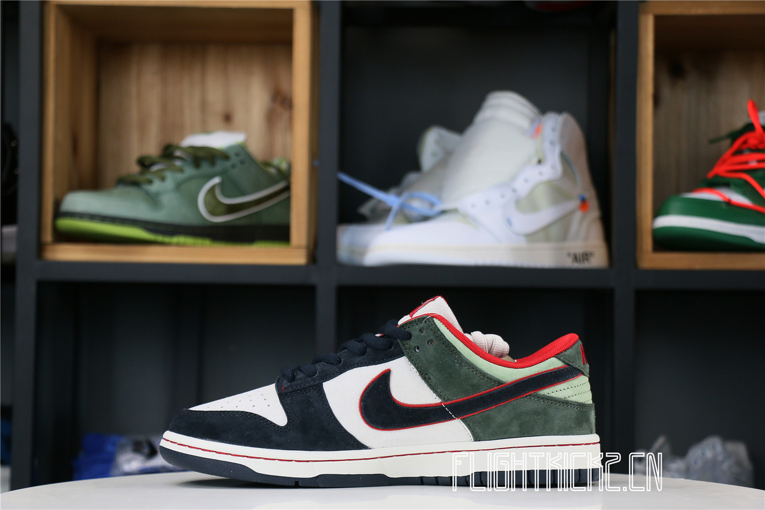 Otomo Katsuhiro x Nike SB Dunk Low Steamboy OST Green Blue Red