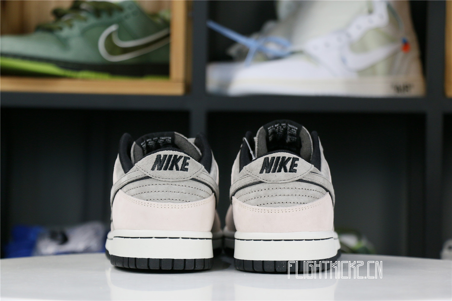 Otomo Katsuhiro x Nike SB Dunk Low Steamboy OST White Black