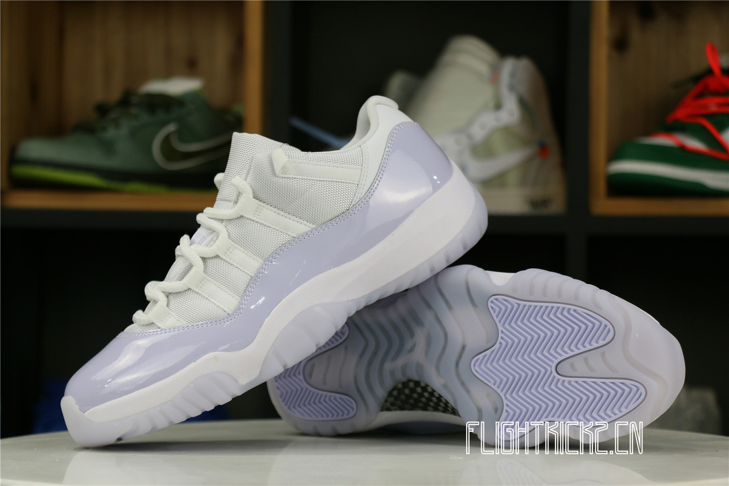 Jordan 11 Retro Low Pure Violet (W)