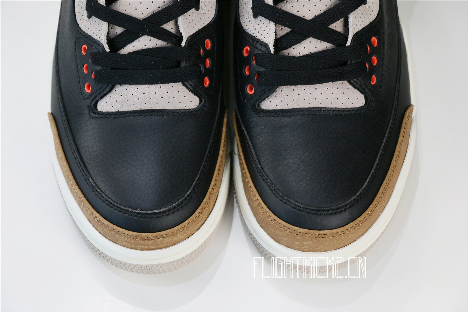 AIR JORDAN 3 RETRO ‘DESERT’