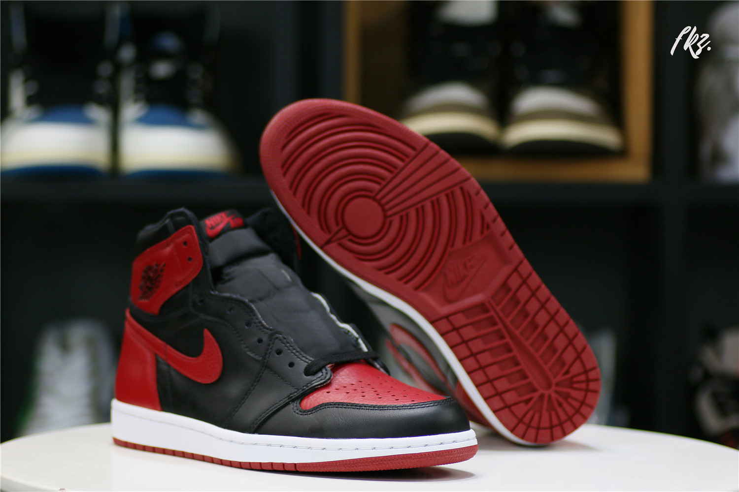 Air Jordan 1 Retro High Banned (GS)