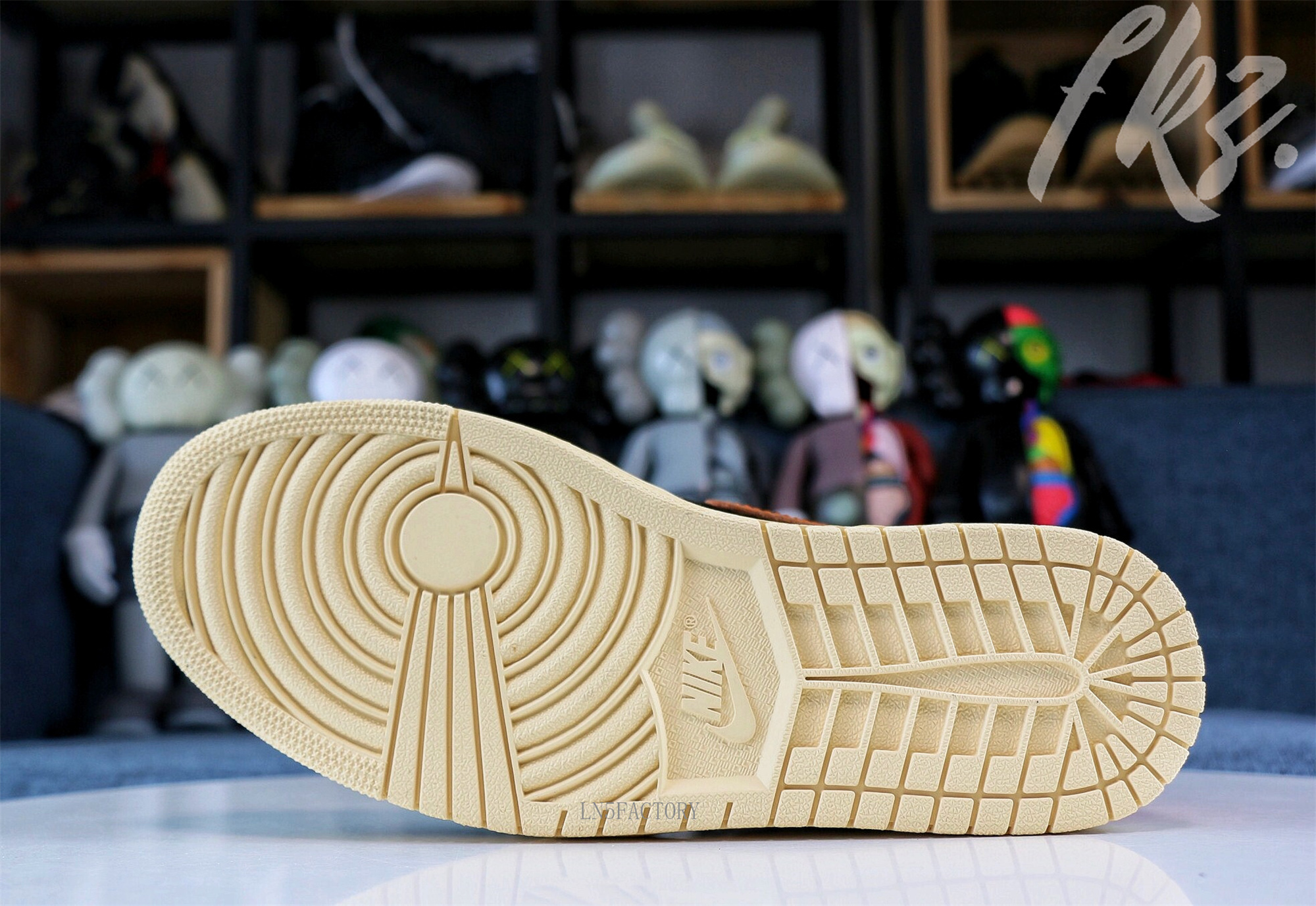 Air Jordan 1 Retro BG Shattered Backboard 3.0(GS)