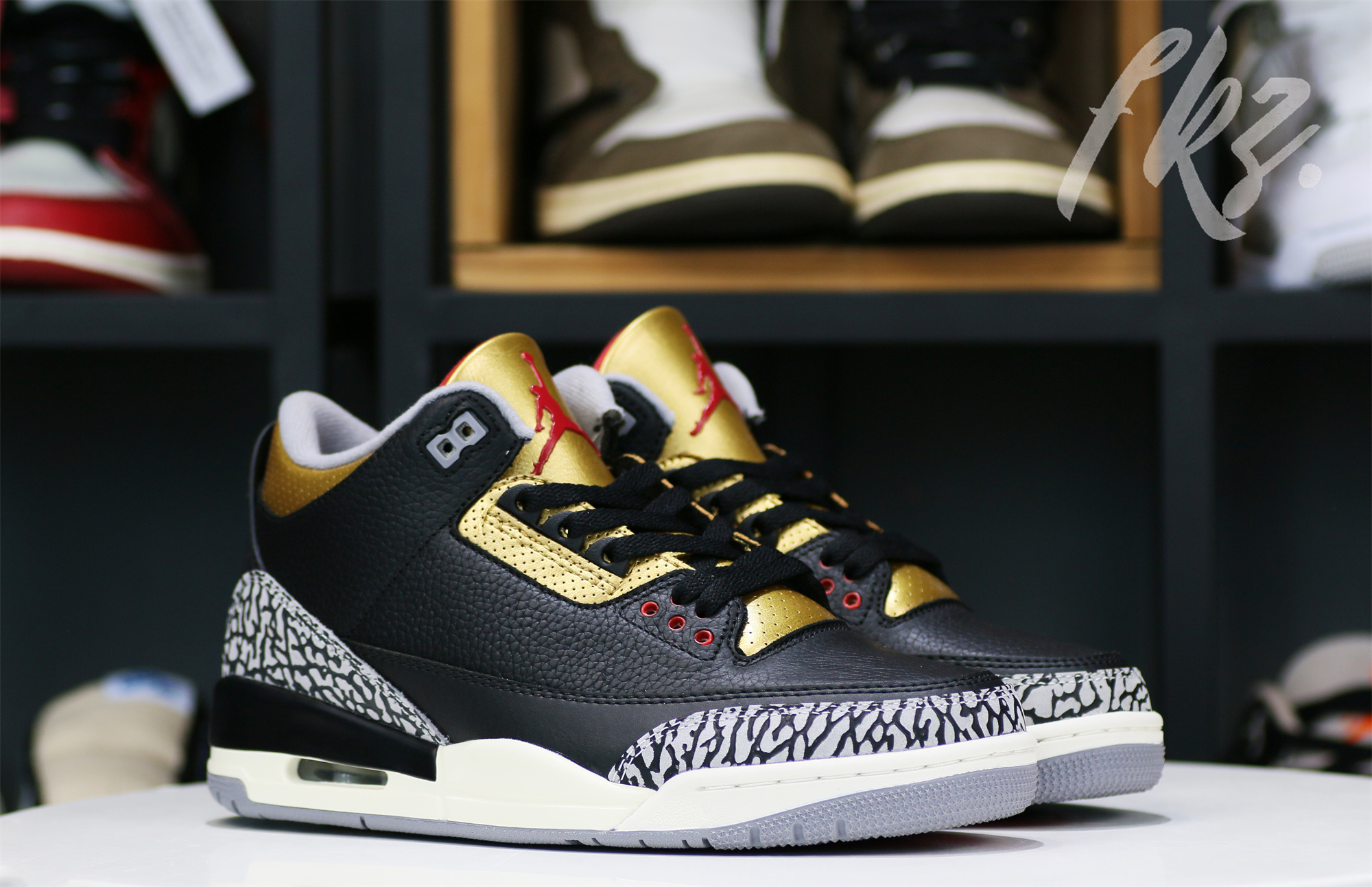 Air Jordan 3 “Black Cement Gold” 2022