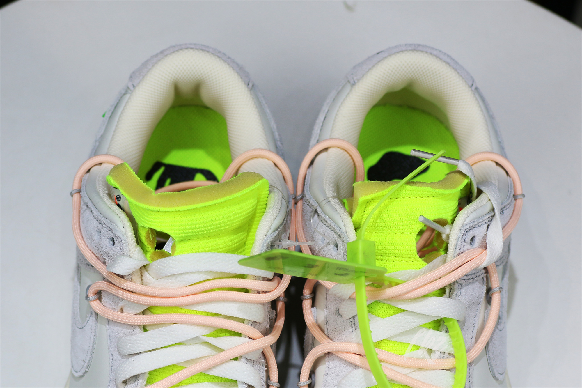 Nike Dunk Low Off-White Lot 12