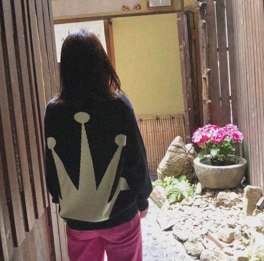 Stussy22SS Crown Crew Neck Pullover Long Sleeve Sweater