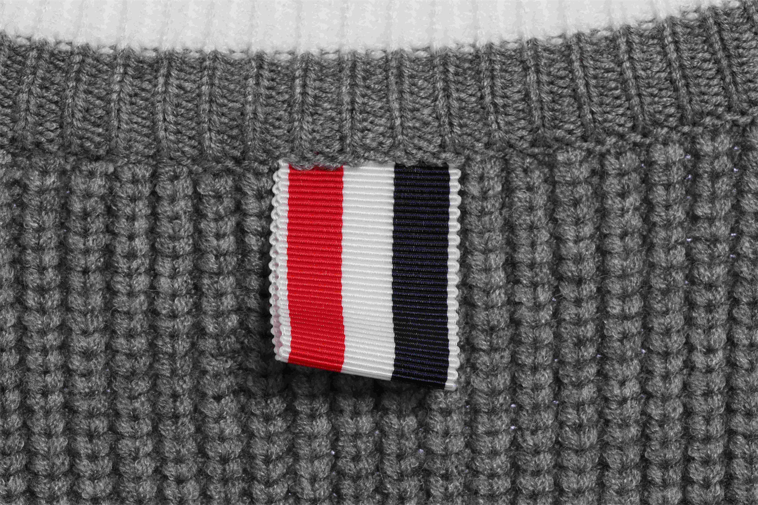 ThomBrowne New Season 22Ss Four-Stripe Pullover Long Sleeve Crewneck Sweater