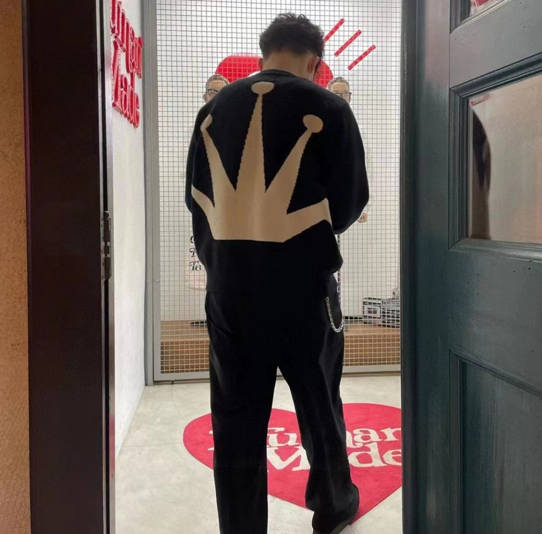 Stussy22SS Crown Crew Neck Pullover Long Sleeve Sweater