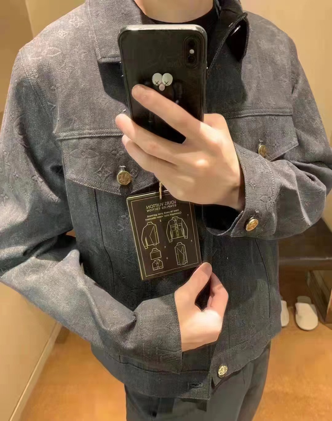 L– three-dimensional presbyopic denim jacket