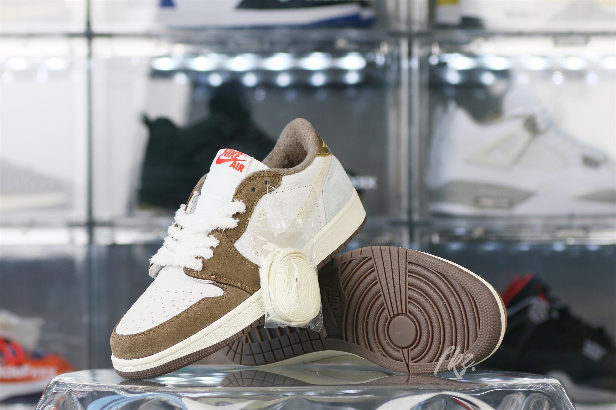 Air Jordan 1 Retro Low OG Year Of The Rabbit 2023