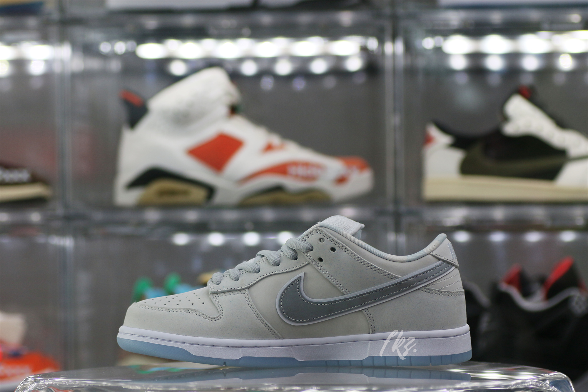 Nike Dunk Low White Lobster (Friends and Family)