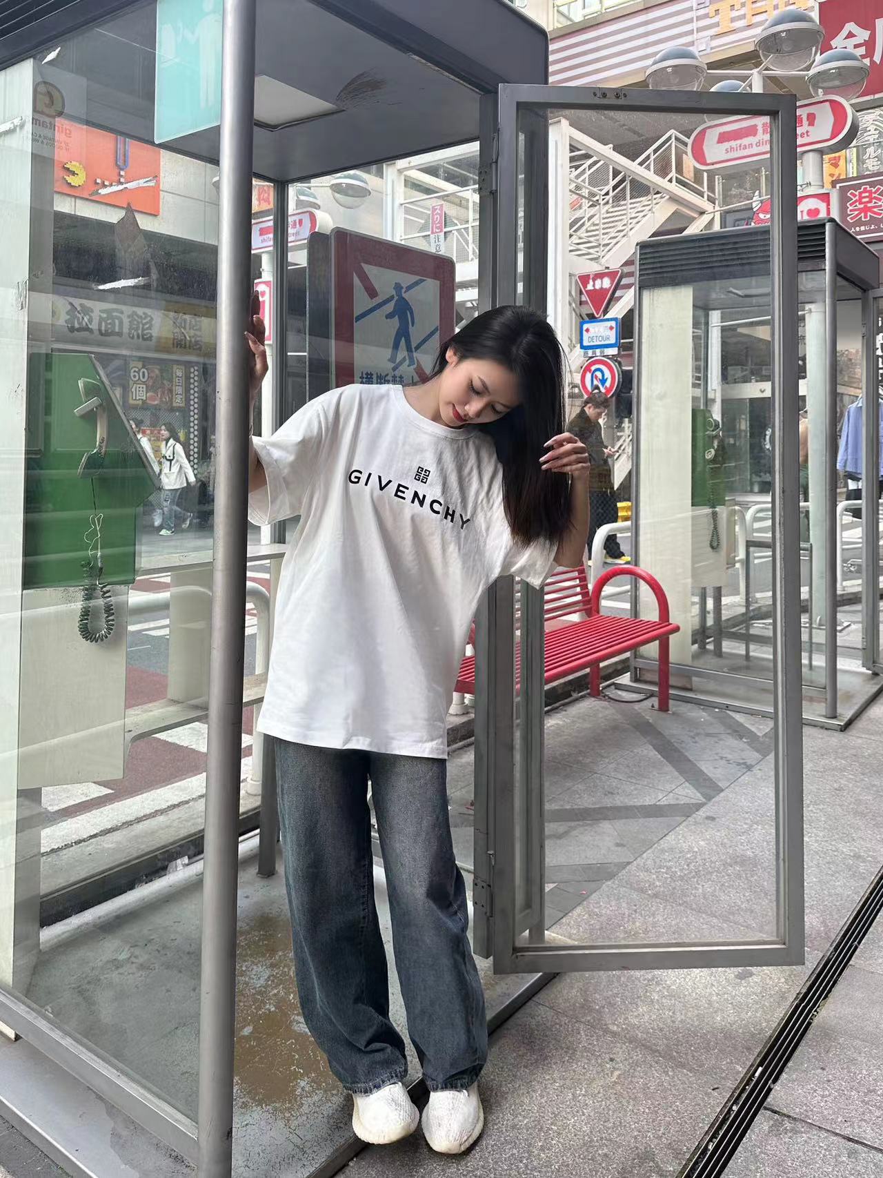 G5C 23SS Chest Flocked Logo Short Sleeve T-Shirt