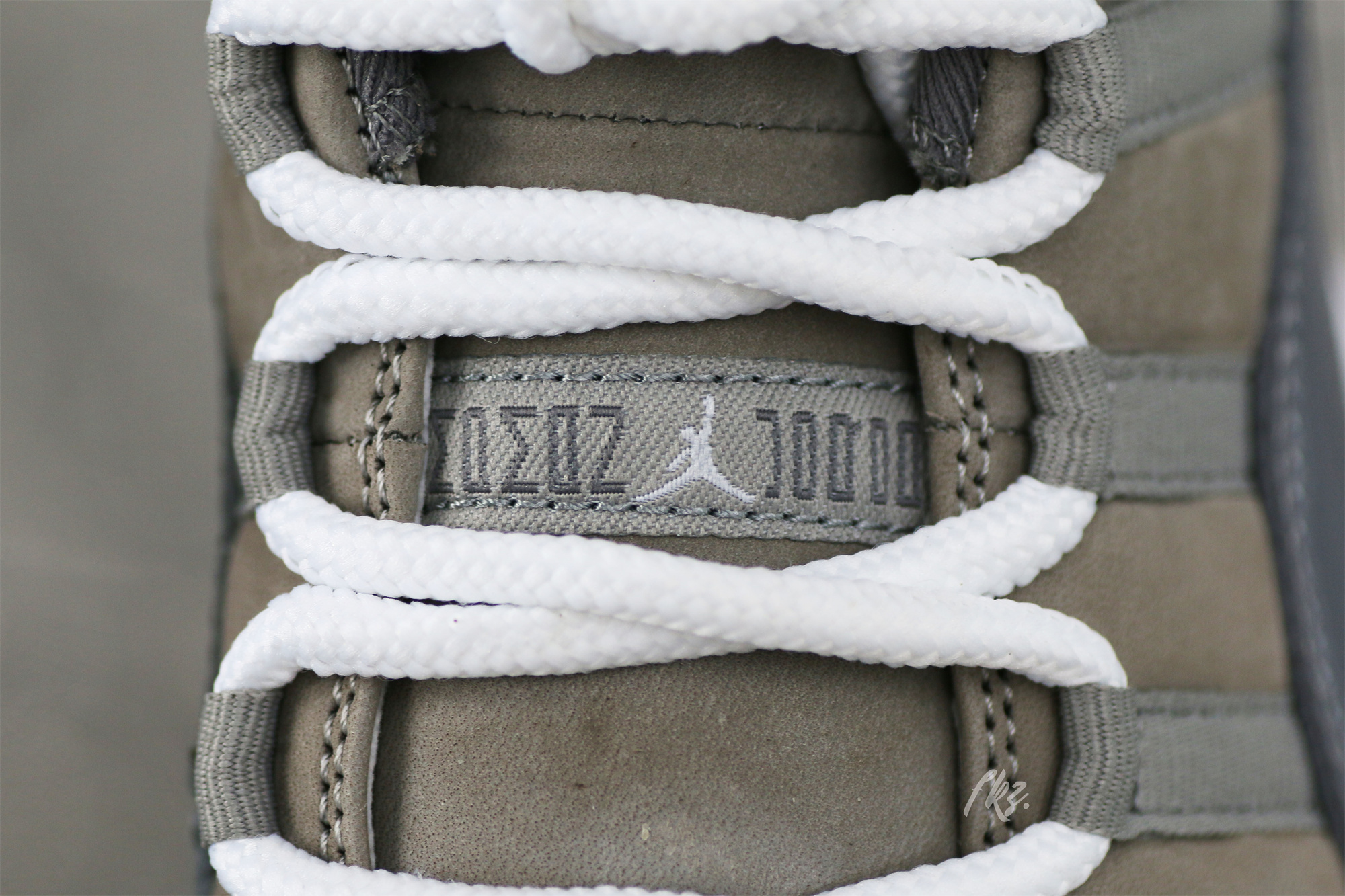 Air Jordan 11 Retro Low Cool Grey