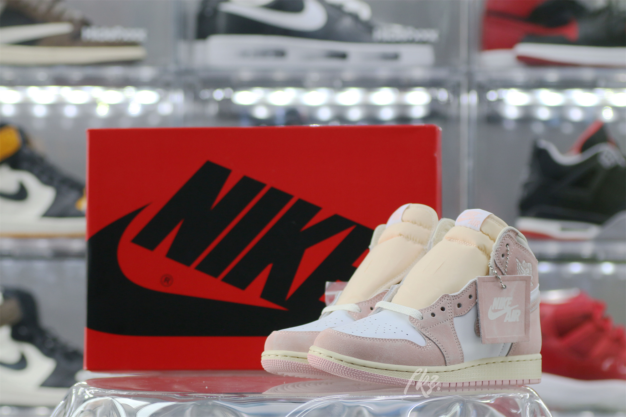 Air Jordan 1 Retro High OG ‘Washed Pink’ Wmns