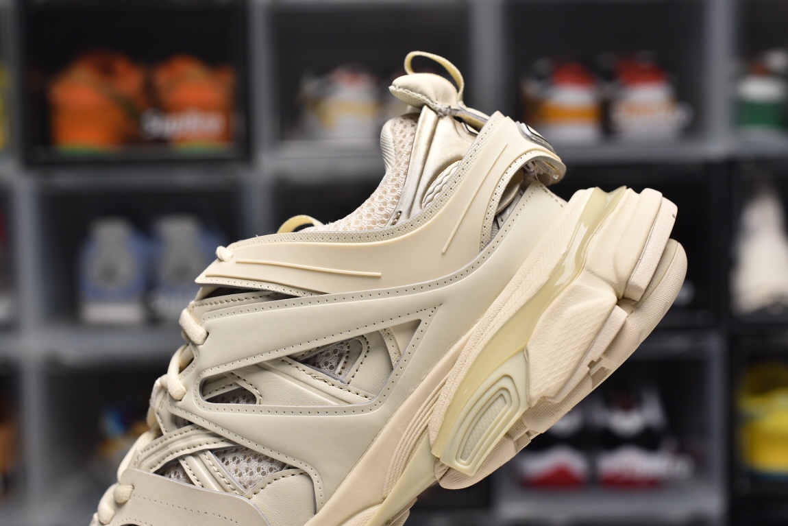 Balenciag* Wmns Track Sneaker ‘Full Beige’