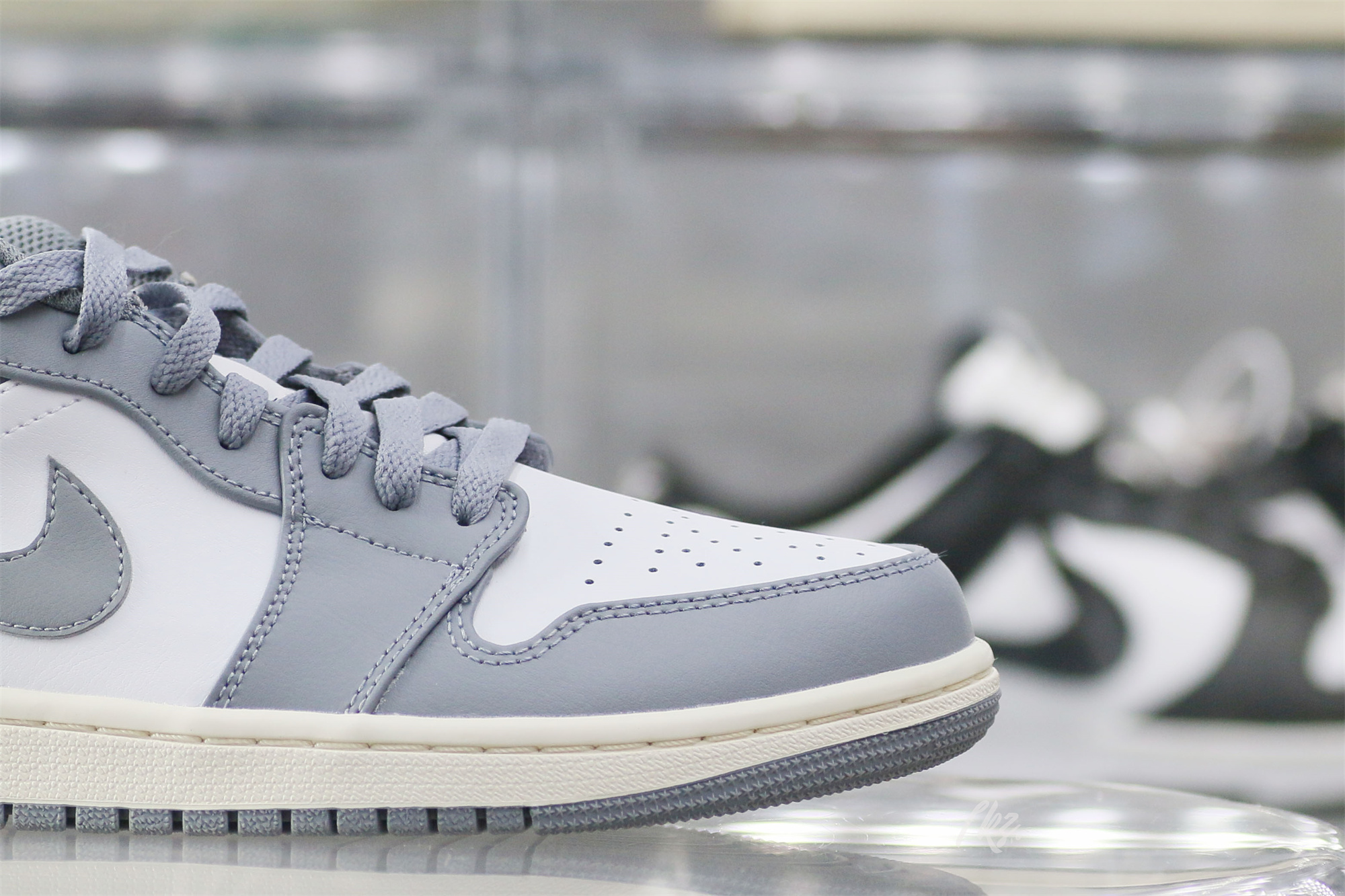 Air Jordan 1 Low White Wolf Grey 2021