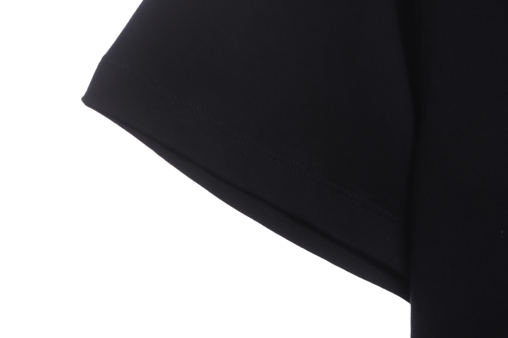 OW green paint letter arrowhead short sleeves