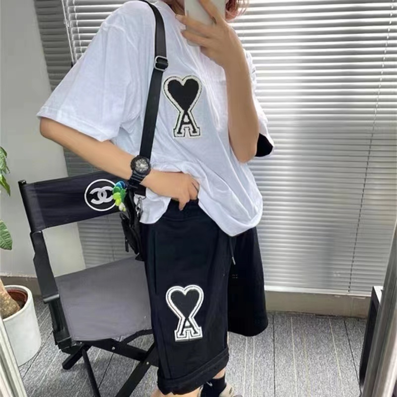 AMI 22ss heart embroidery shorts