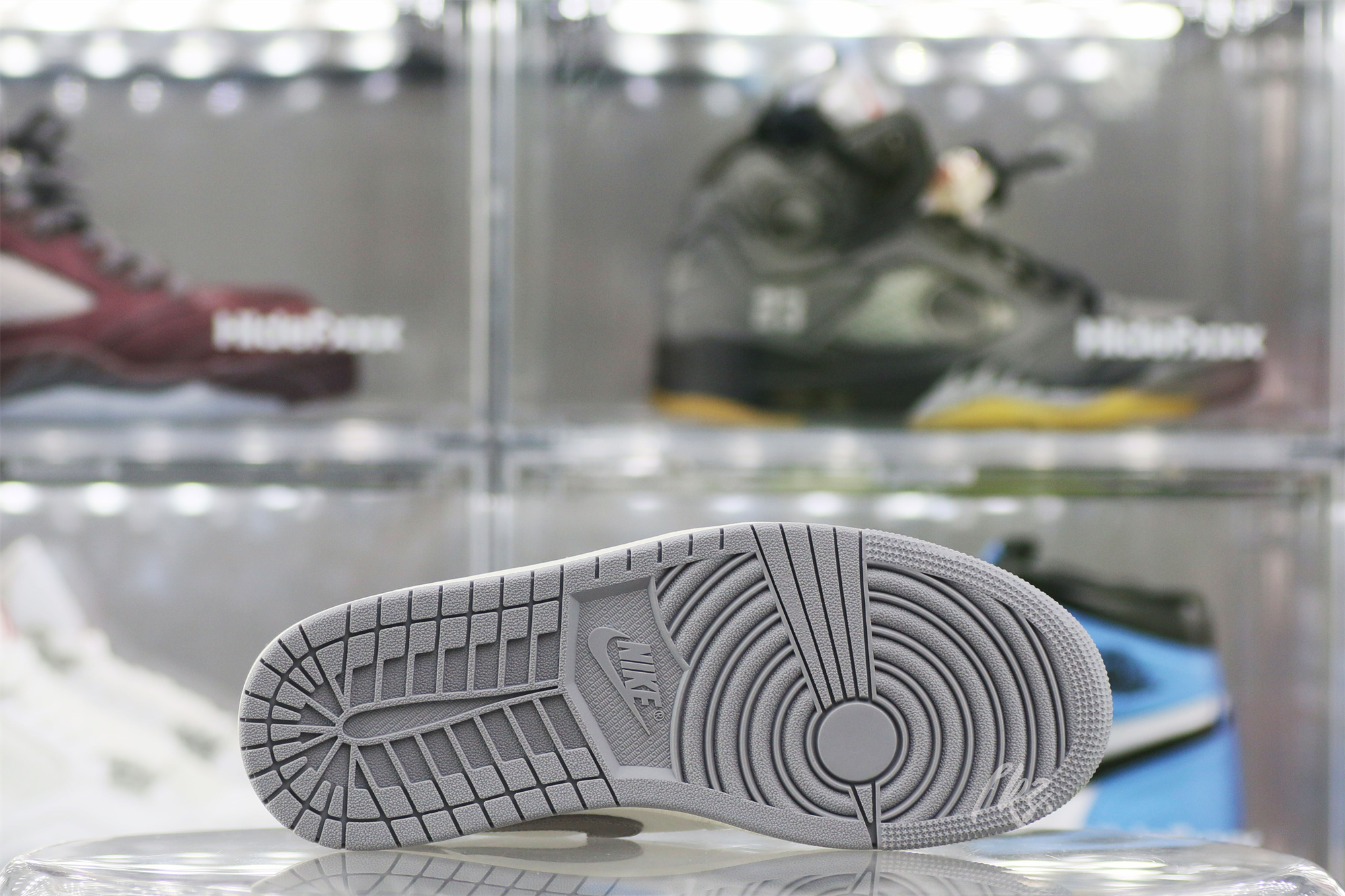 Air Jordan 1 Low OG Atmosphere Grey 2023