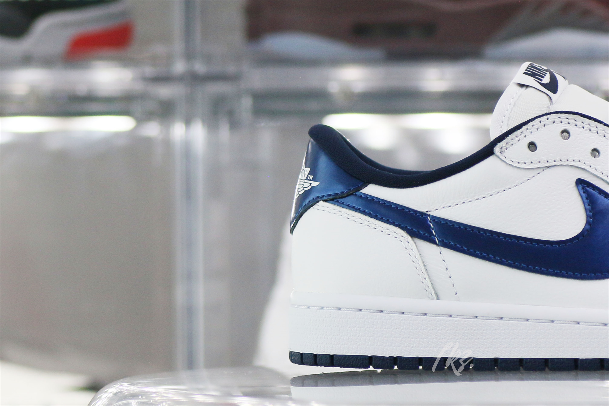 Air Jordan 1 Retro Low Metallic Blue