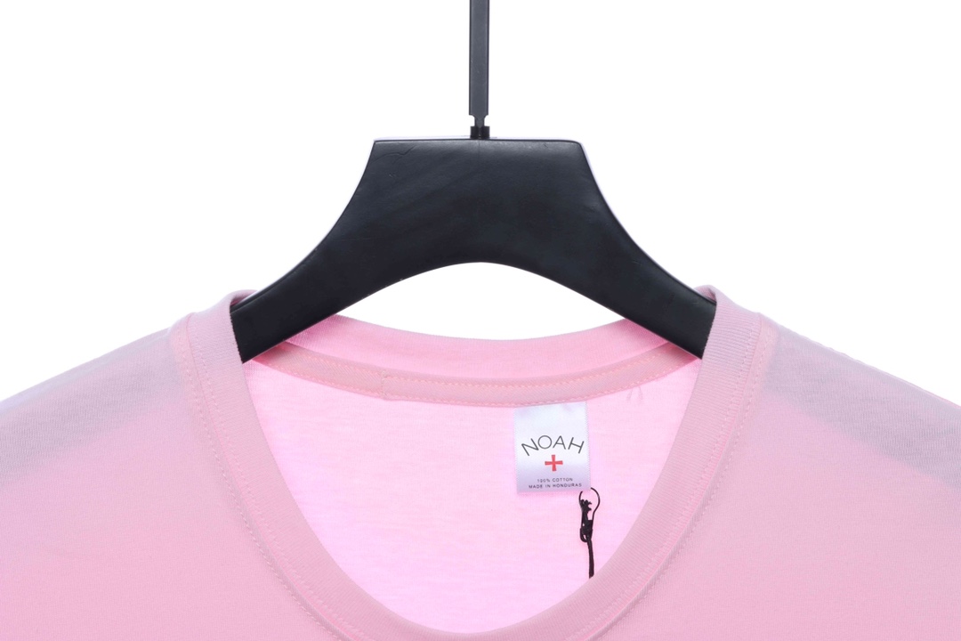 NOAH cross print letter short sleeve