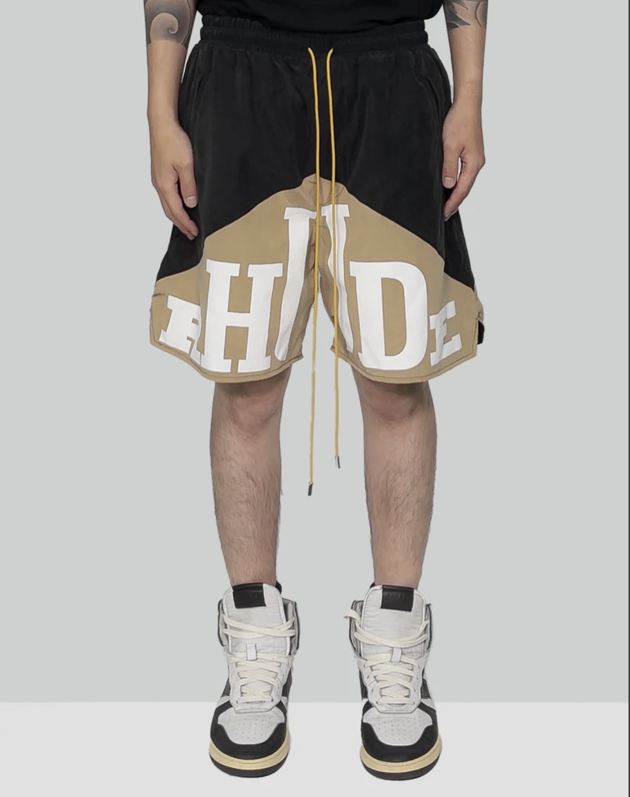 RHUDE vintage logo print two-tone drawstring shorts
