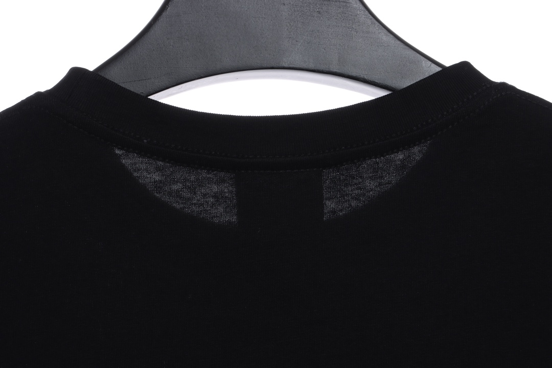 BAPE chest graffiti letters short sleeves