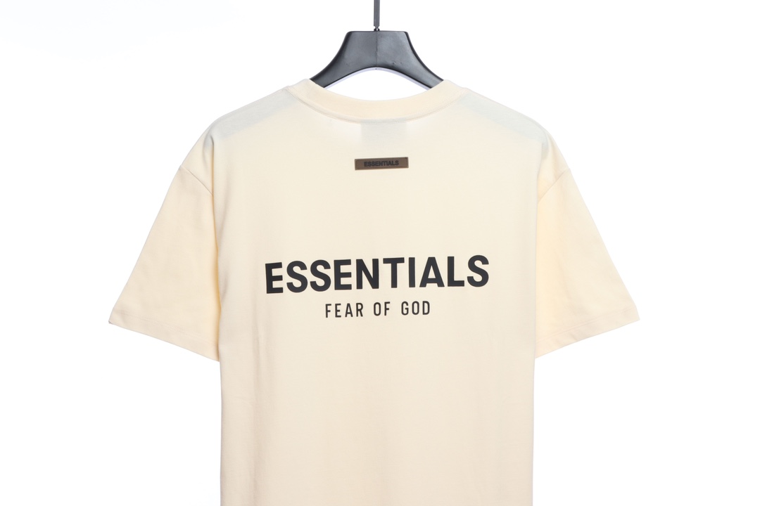 Essentials back silicone letter short sleeve