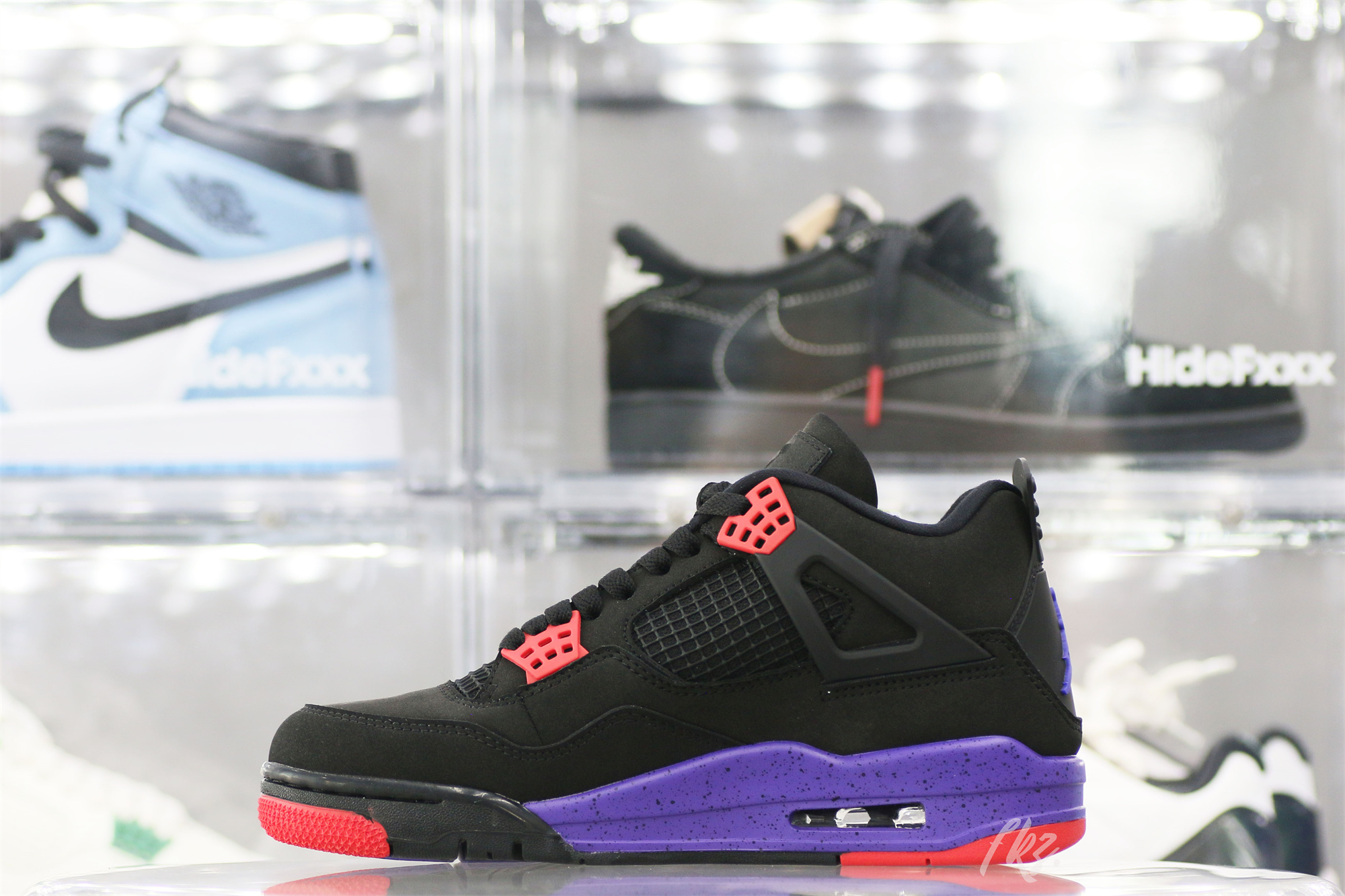 Air Jordan 4 Retro Raptors（2018）