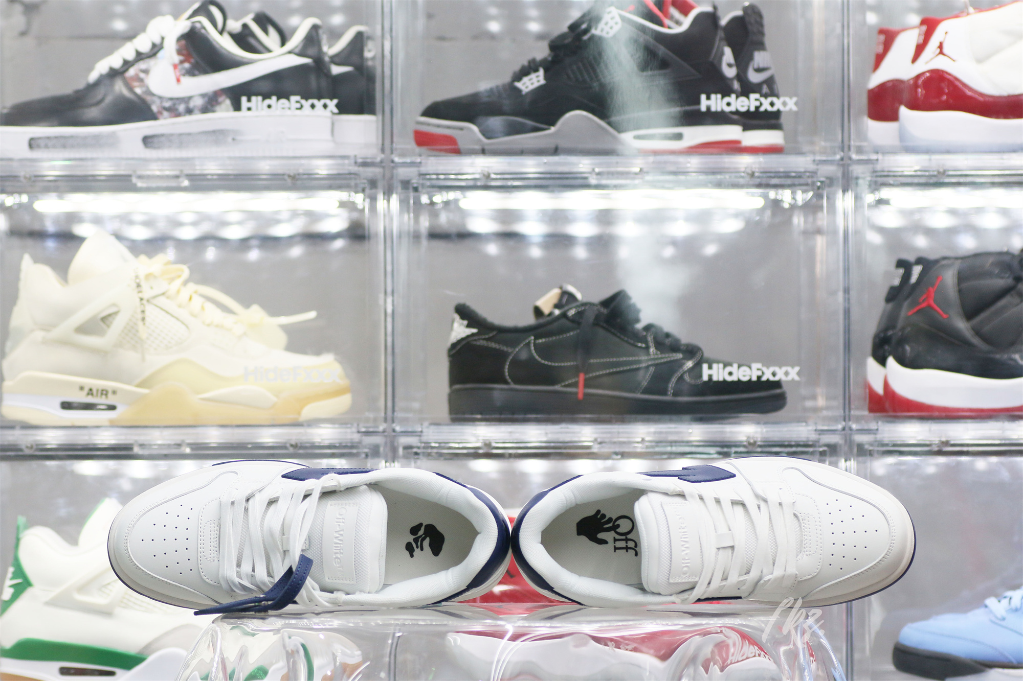 Off-White White Navy Blue Out Of Office Sneaker