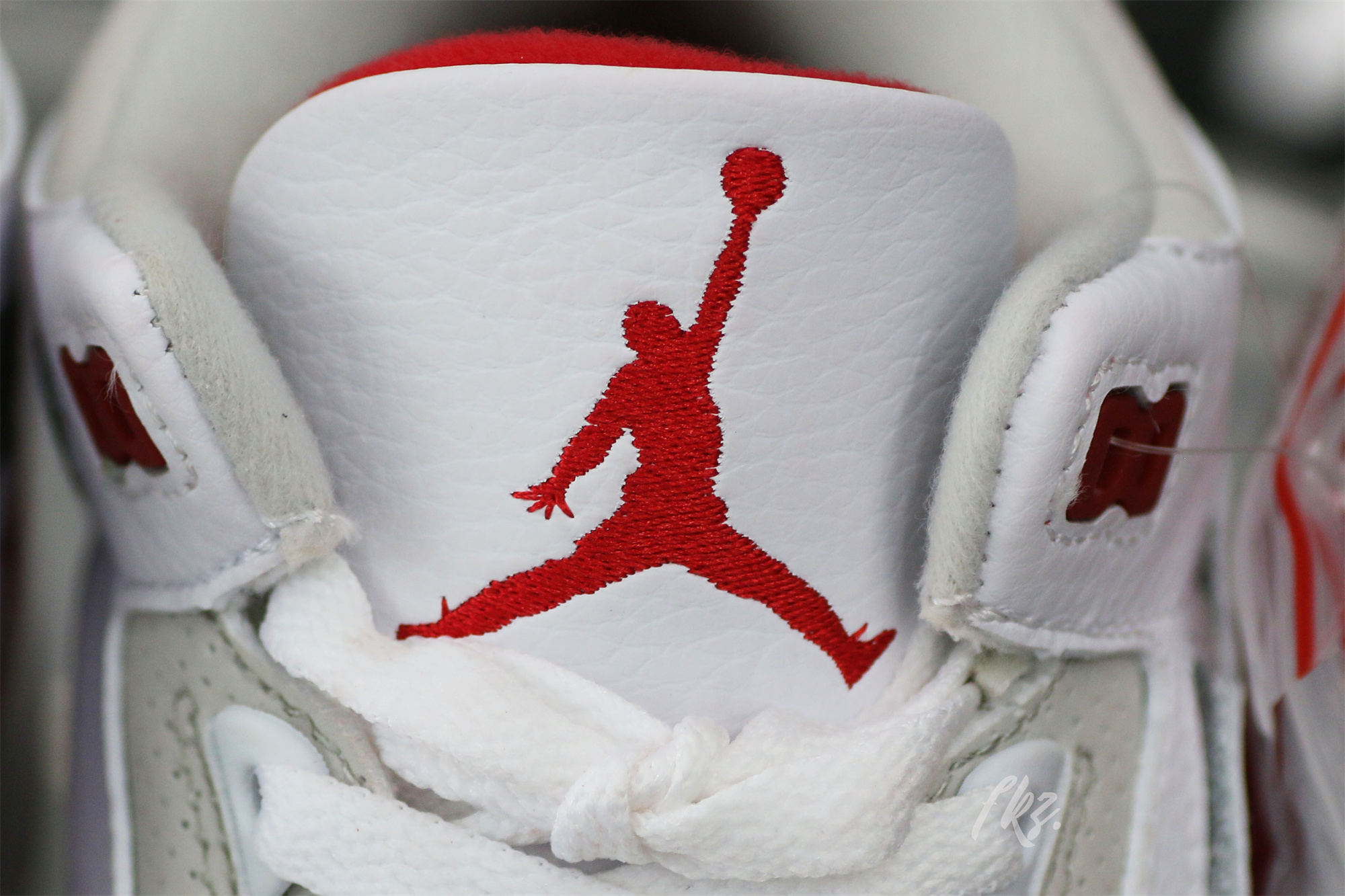 Air Jordan 3 Retro Tinker Air Max 1 – University Red