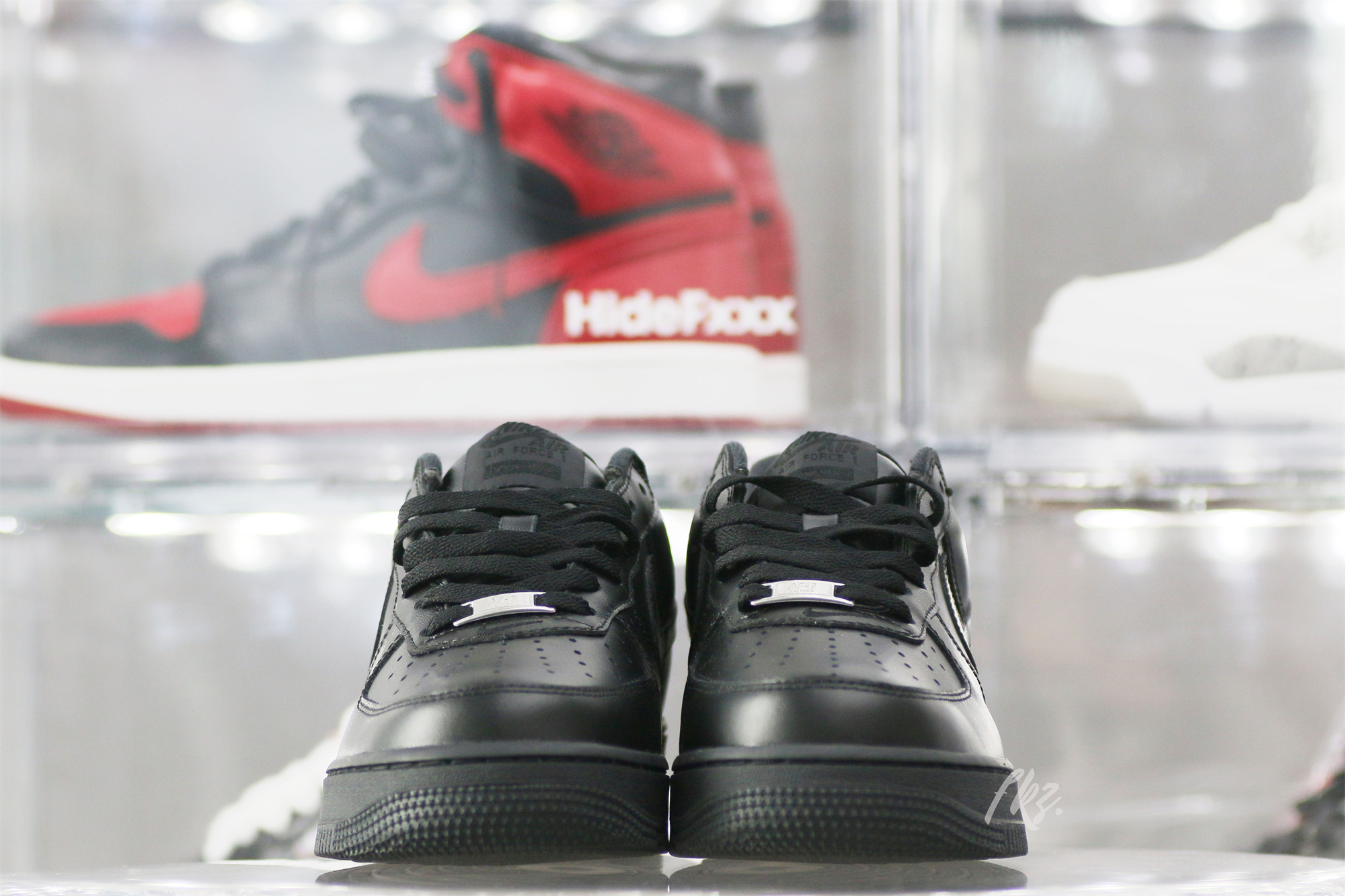 Nike Air Force 1 Low Supreme Black