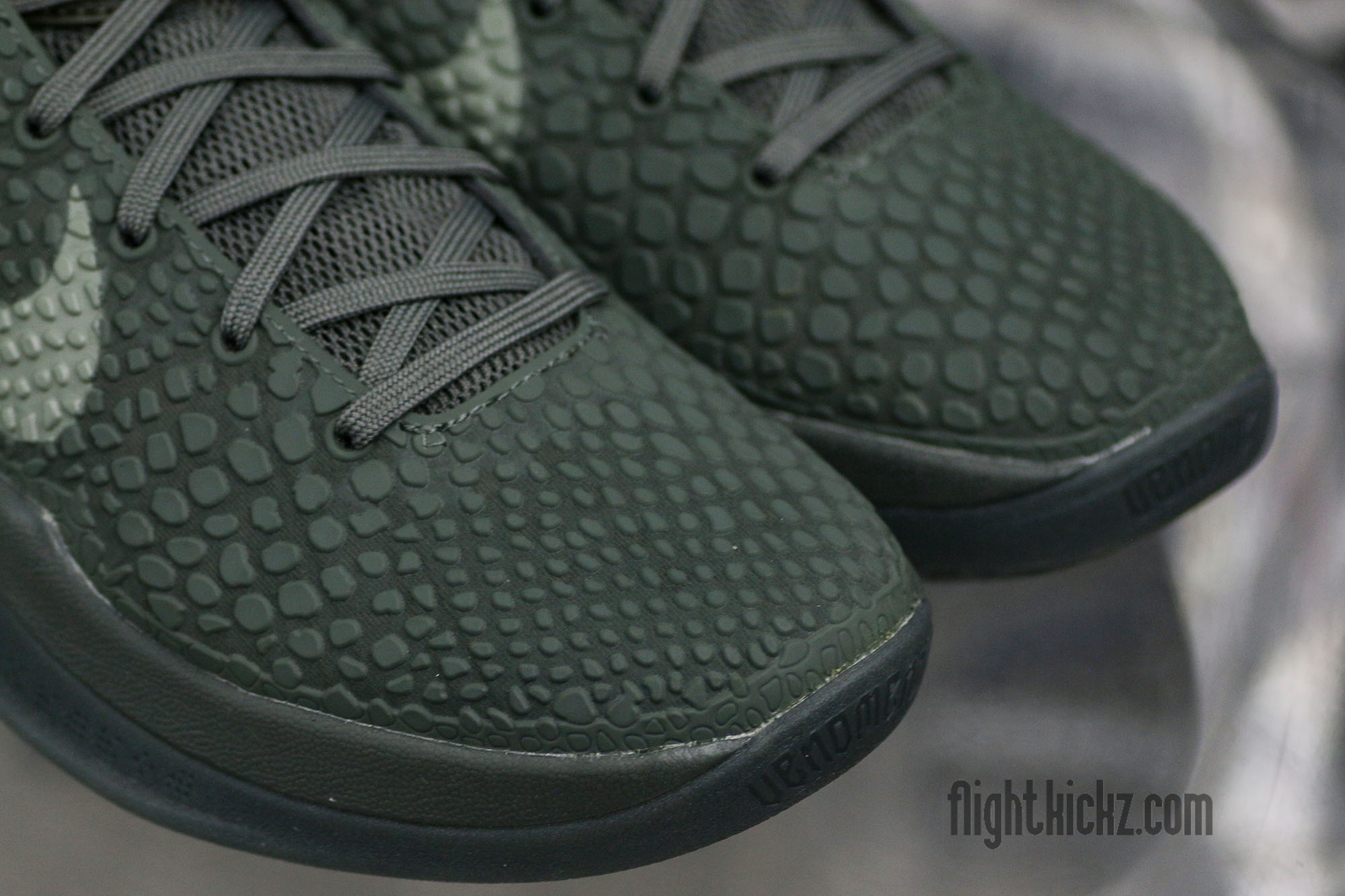 Zoom Kobe 6 Fade To Black 2016(A1 Batch)