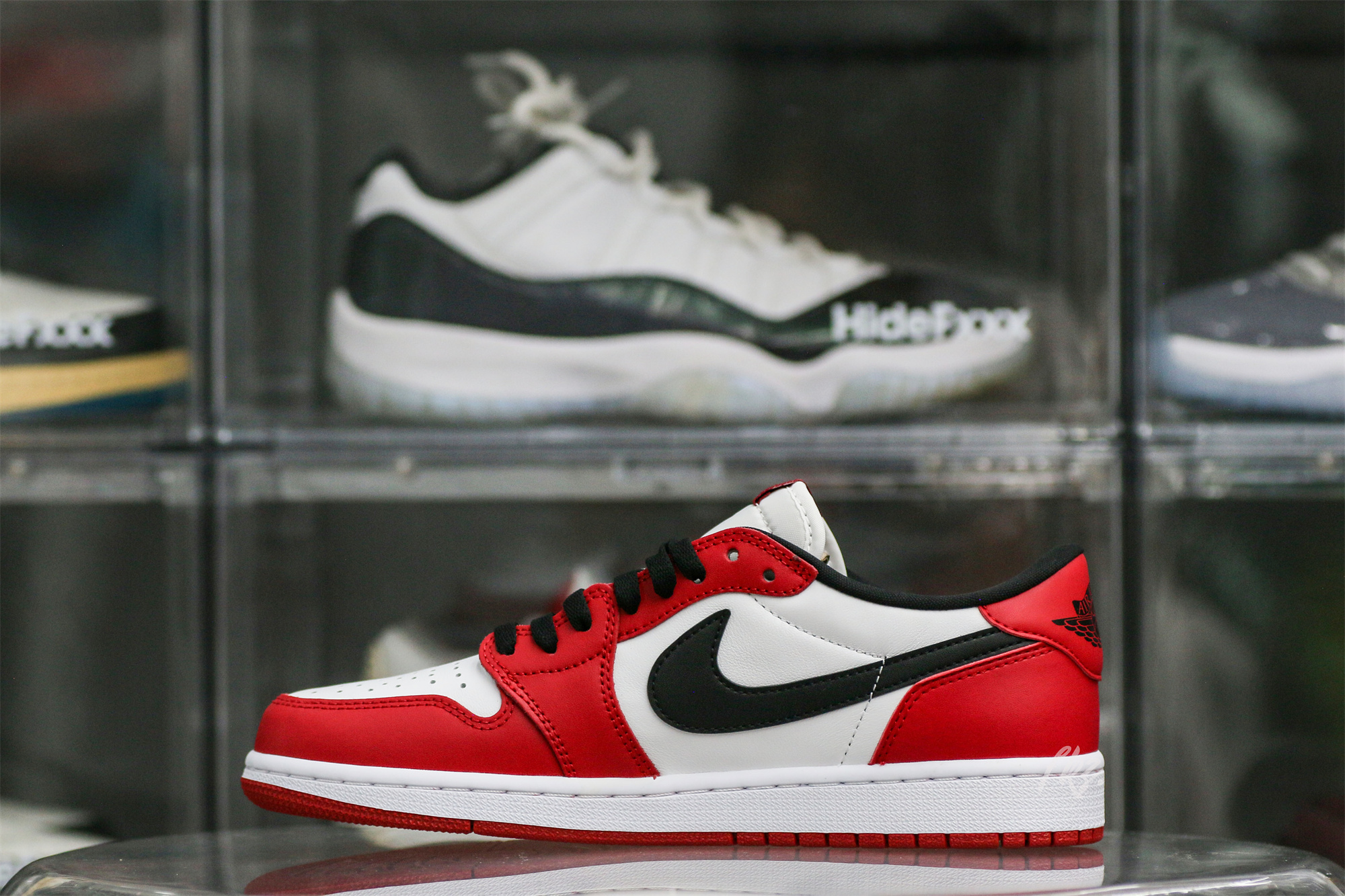 Air Jordan 1 Low Chicago 2016