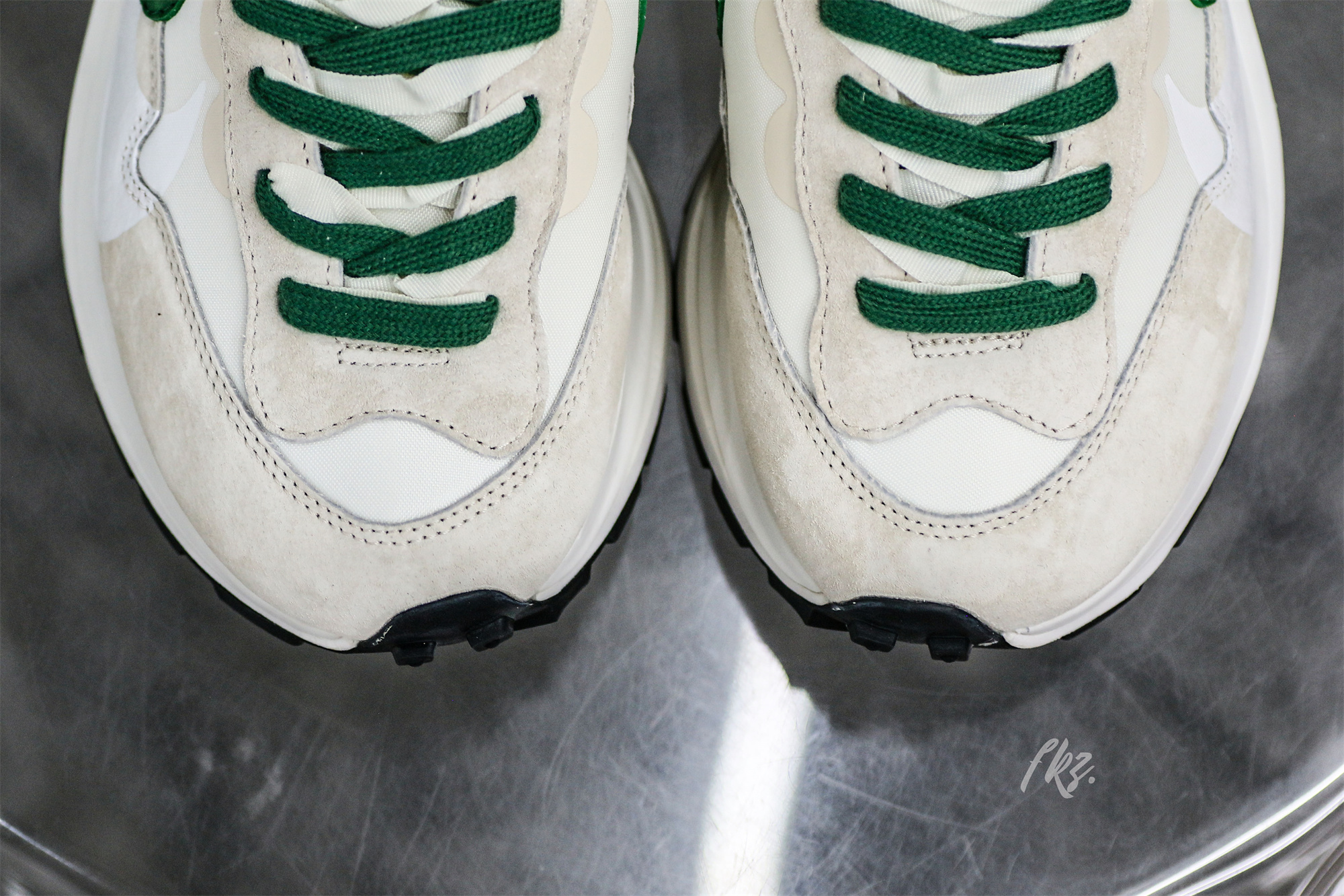 Sacai x colegio Nike VaporWaffle 3.0 White Grey Green