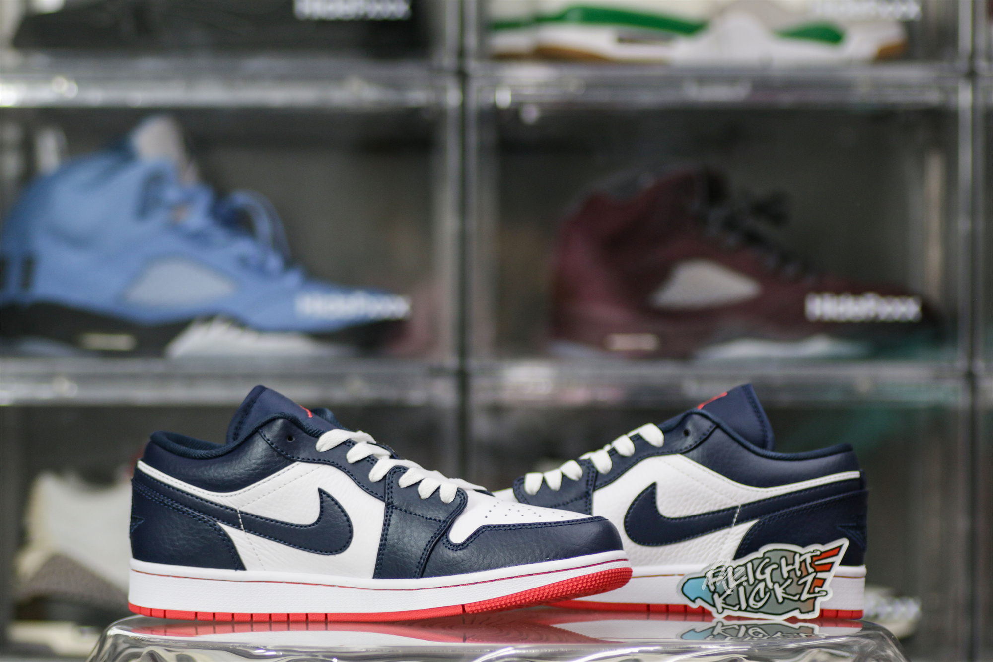 Air Jordan 1 Retro Low Obsidian Ember Glow 2018