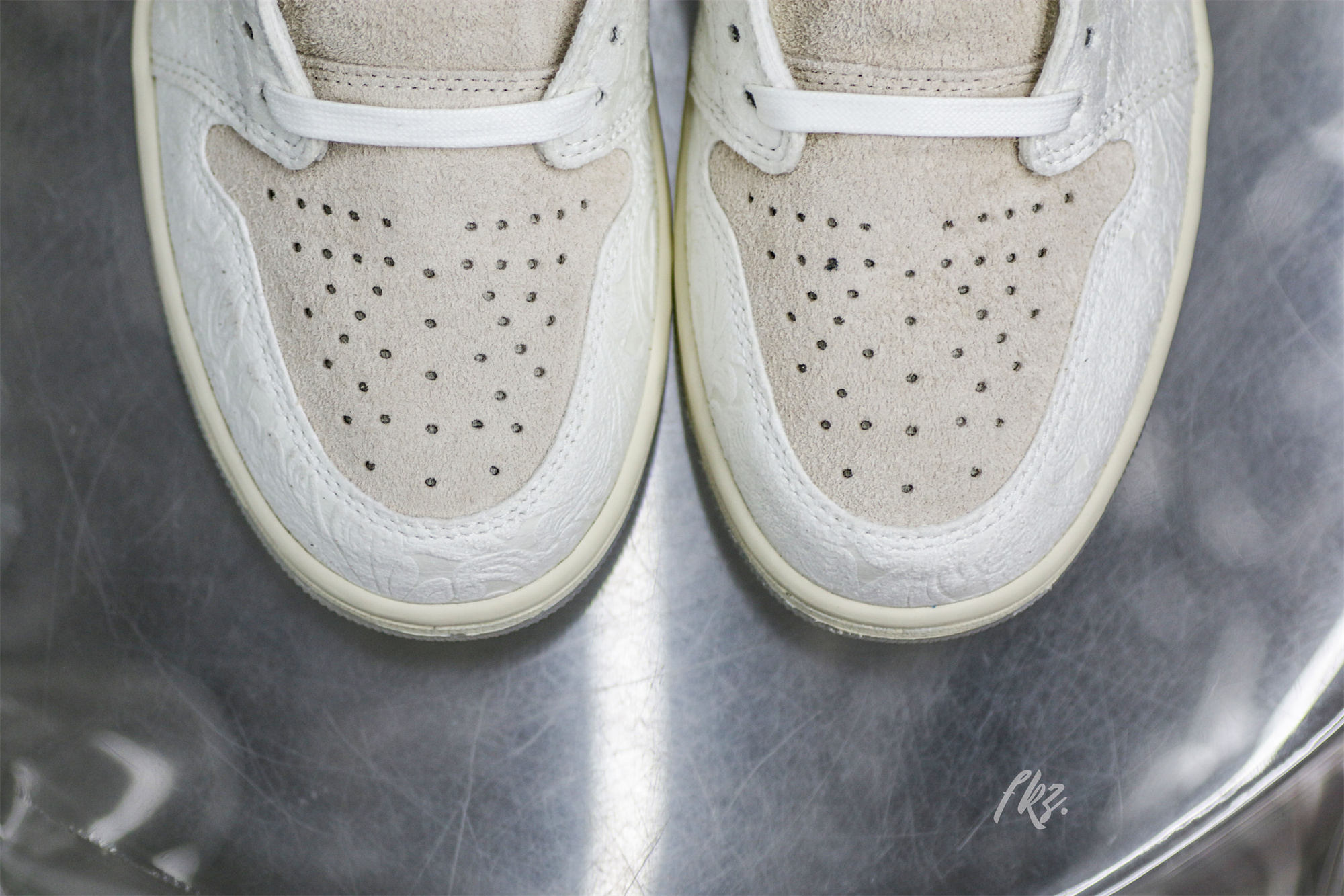 Air Jordan 1 Retro Low OG x Chris Paul ‘Give Them Flowers’