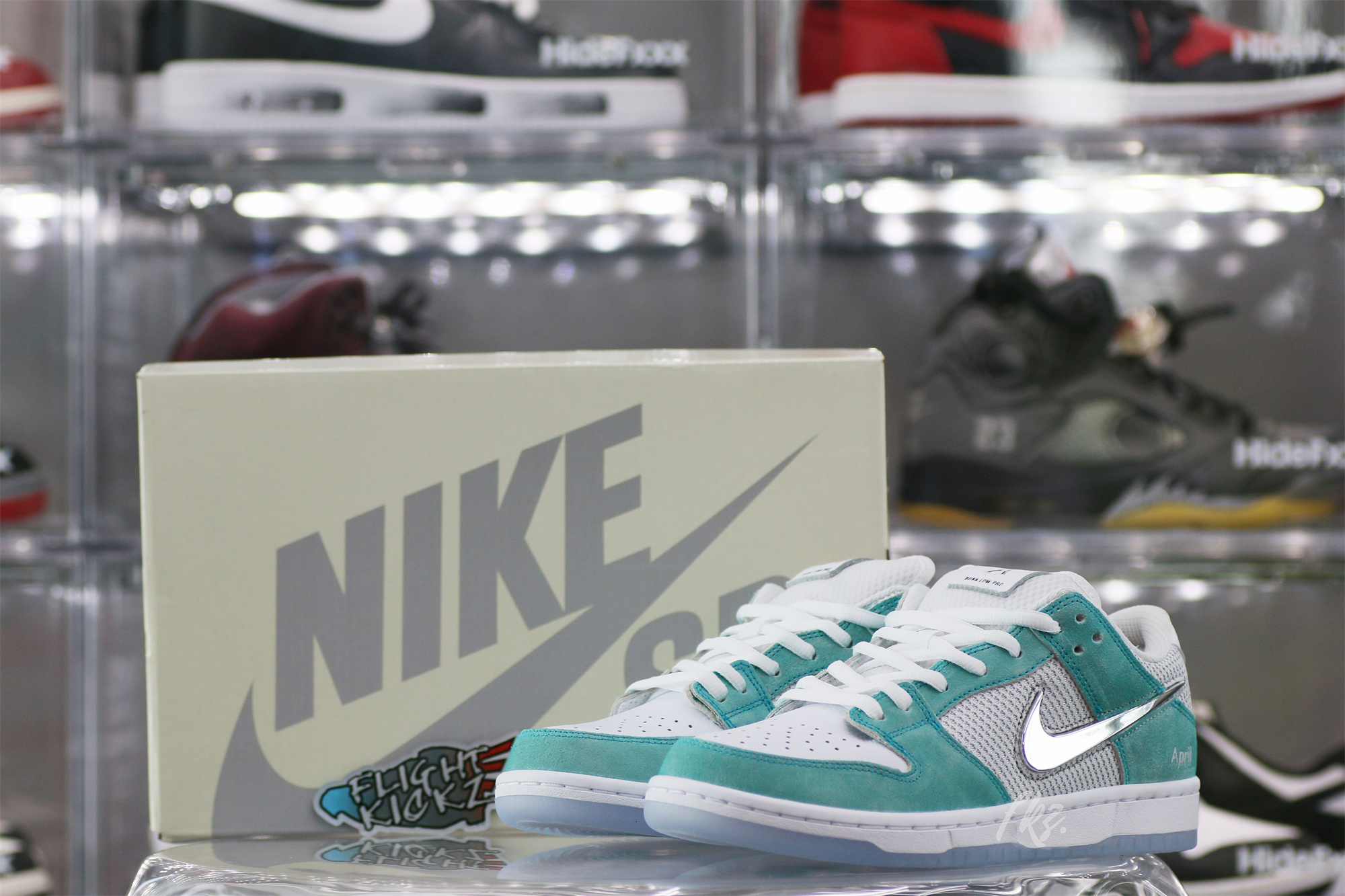 April Skateboards x Nike SB Dunk Low(Flash Sale Size9.5)