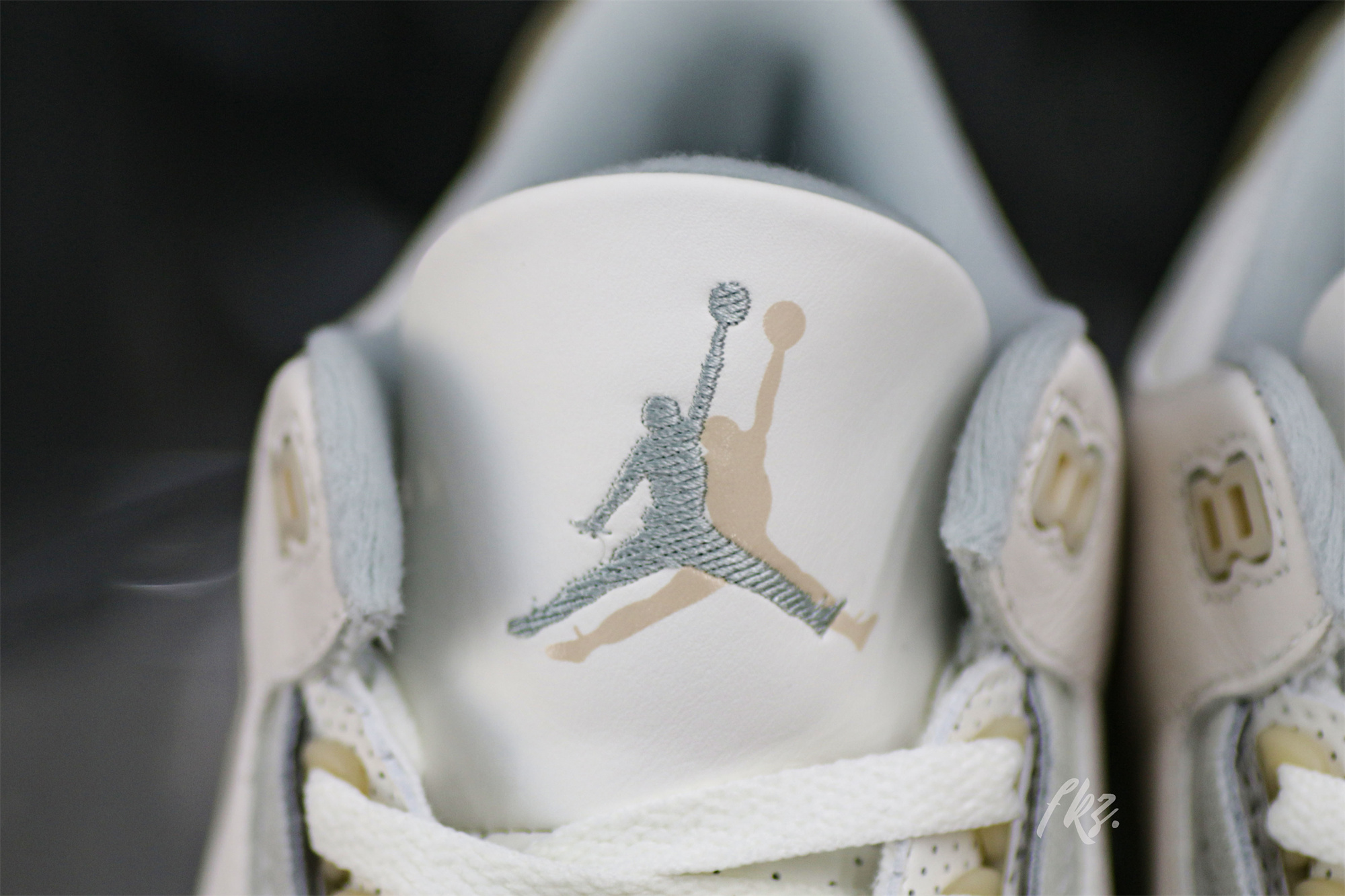 Air Jordan 3 Retro Craft Ivory (LN5 A1)