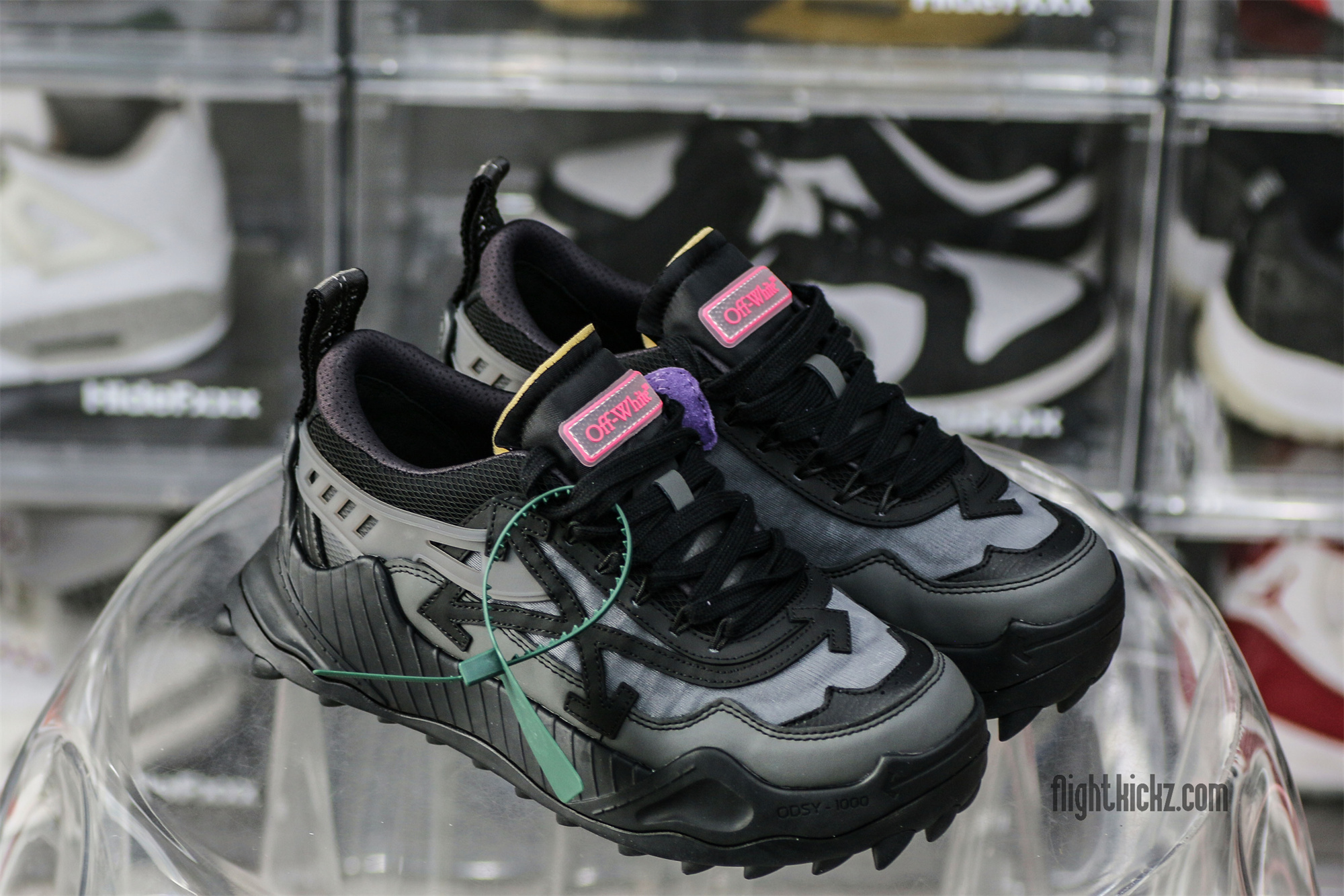 Off-White Odsy-1000 tech low top sneakers